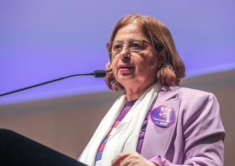 Em Manaus, ministra lança campanha contra violência à mulher 