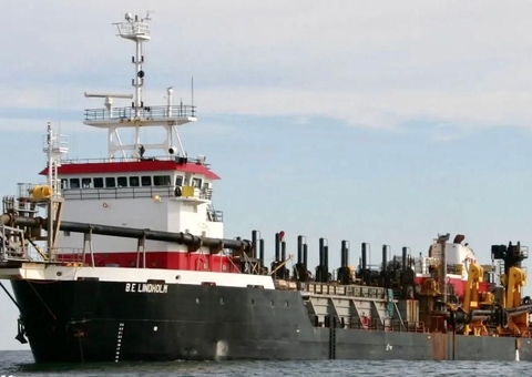  Draga que realizará dragagem do Rio Madeira e Costa do Tabocal chega a Manaus em outubro