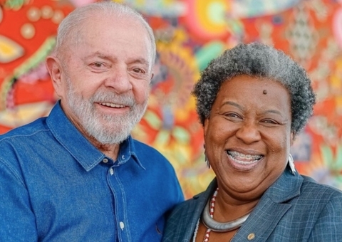 Macaé Evaristo toma posse como ministra dos Direitos Humanos nesta sexta