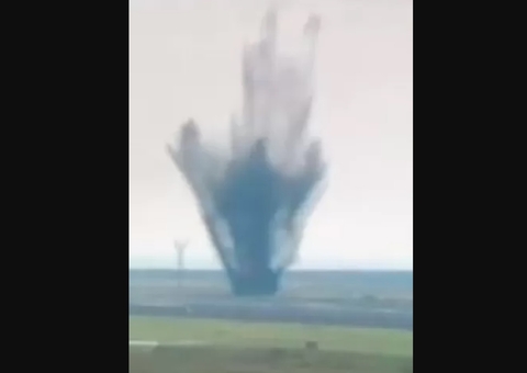 Bomba enterrada da 2ª Guerra explode em aeroporto e atrasa voos