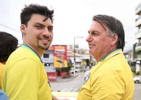 Filho '04' de Bolsonaro é o vereador mais votado em Balneário Camboriú (SC)