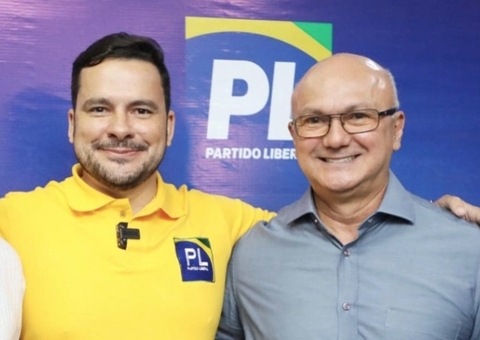 Após romper com Bolsonaro, Menezes declara apoio a Alberto Neto para Prefeitura