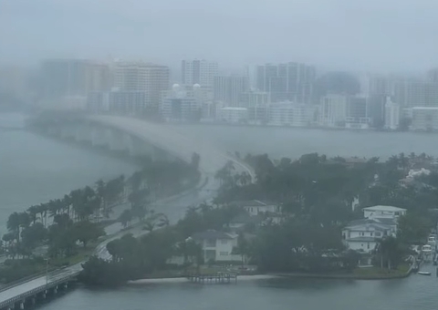 Furacão Milton causa tornados na Flórida, e 12 milhões estão sob alerta