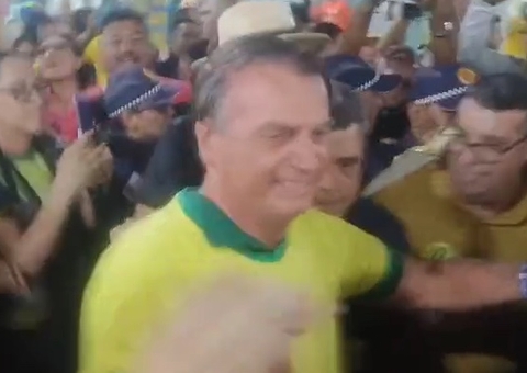 Bolsonaro desembarca em Manaus para evento do PL