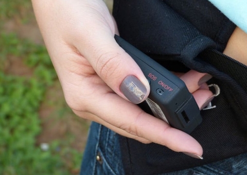 Justiça autoriza "botão do pânico" para vítima que sofria ameaças do  ex no Amazonas