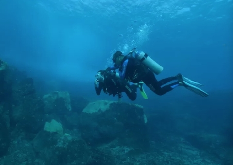 Turista morre após mergulhar 60 metros de profundidade em Fernando de Noronha