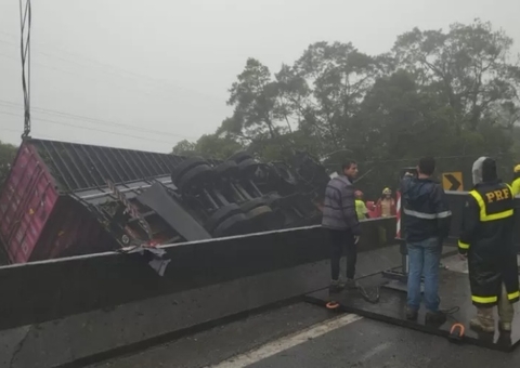 Saiba quem são as vítimas de acidente com equipe de remo na BR-376