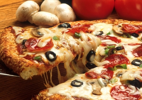  Dono de pizzaria é preso por vender cocaína disfarçada no cardápio