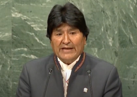 Evo disparou contra policiais e armou teatro em suposto ataque, diz governo da Bolívia