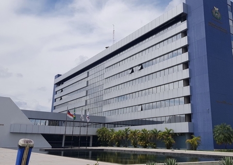 STF suspende 3º mandato da Mesa Diretora da Aleam e determina nova eleição