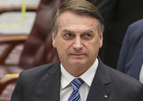 Bolsonaro vai ao Senado e defende anistia para condenados do 8/1 e para si mesmo