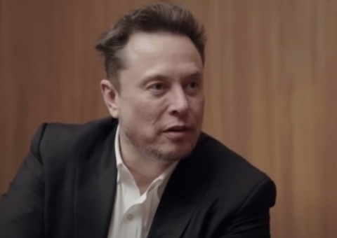 Justiça suspende ação contra Musk por sorteios de US$ 1 milhão em apoio a Trump