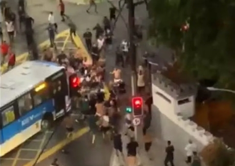 Flamengo e Fluminense são denunciados  por briga entre torcedores