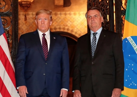 Com passaporte retido, Bolsonaro diz que espera 'dar um abraço' em Trump