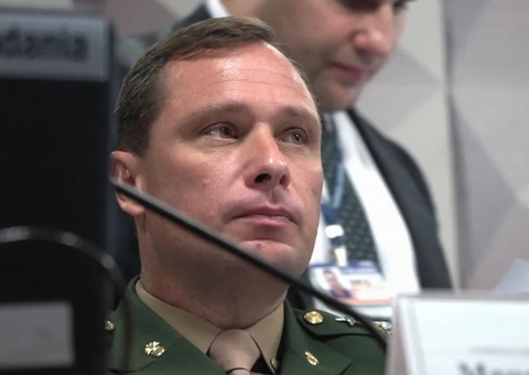 Mauro Cid é ouvido novamente pela PF; delação premiada pode estar em risco