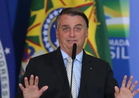 Bolsonaro é indiciado por crimes contra a democracia sancionados por ele mesmo