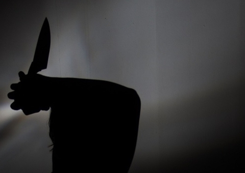 Ex-jogador do Arsenal sofre ataque com faca em Nova York