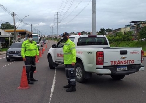 Câmara aprova PL que permite porte de armas para agentes de trânsito