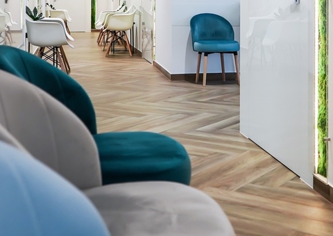 Mulher morre durante procedimento para remover gordura localizada 