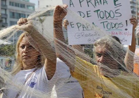 Comissão do Senado adia votação da PEC das Praias
