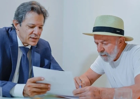 Após alta, Lula retoma agenda e afirma: 'Começo a semana trabalhando pelo Brasil'