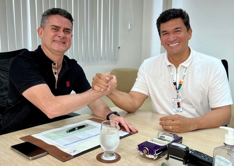 David Almeida mantém Jesus Alves na Secretaria de Habitação para novo mandato