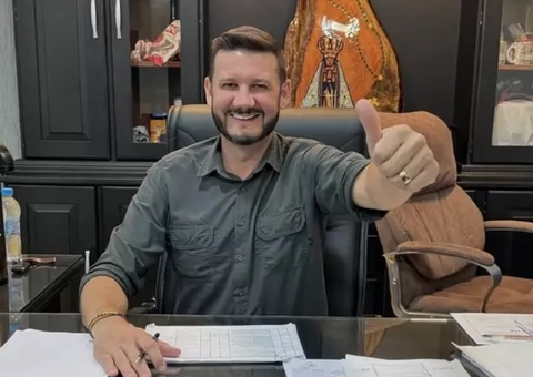 Prefeito de MT é acusado de comprar votos de indígenas com frango