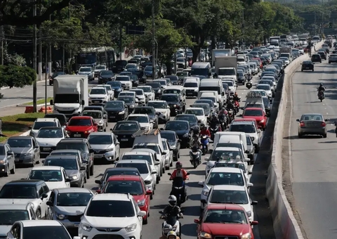 Câmara aprova fim do DPVAT sete meses após recriação do seguro obrigatório