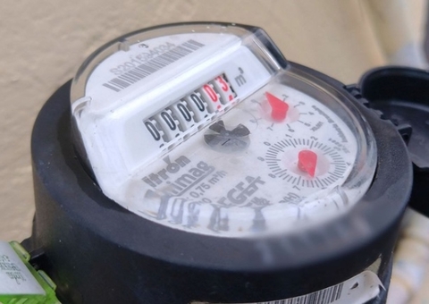 Águas de Manaus é multada em R$ 51 mil por cobrança ilegal de tarifa de água