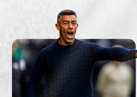 Santos contrata técnico português Pedro Caixinha