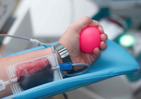 Hemoam enfrenta falta de sangue após o Natal e convoca doadores