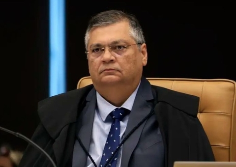 Dino dá 10 dias para AGU explicar atraso em transparência das emendas da saúde