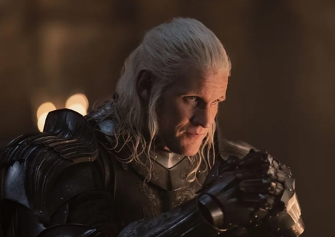 Astro de 'A Casa do Dragão' Matt Smith é clicado com morena misteriosa no Rio