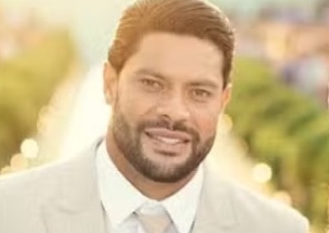 Hulk compartilha fotos de 2ª cerimônia de casamento com Camila Ângelo