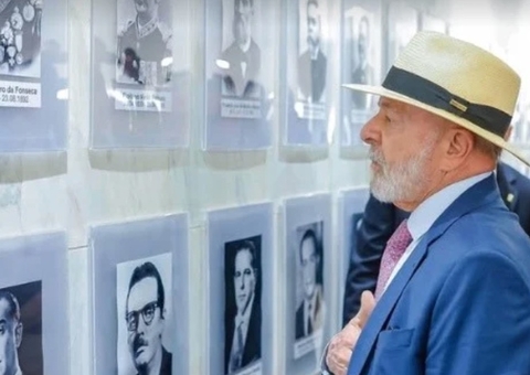 Lula sugere incluir mentiras de Bolsonaro e golpismo de Temer em galeria do Planalto