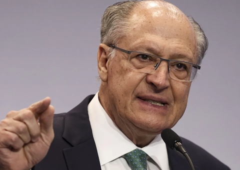 Alckmin lamenta posse de Maduro e diz que Brasil não reconhece eleição 