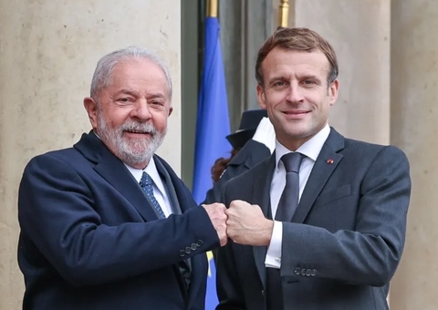 Em ligação, Lula e Macron discutem o impacto das decisões da Meta