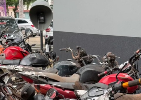 AO VIVO: Polícia devolve motos roubadas aos proprietários em Manaus