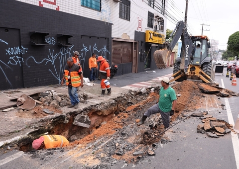 Avenida Constantino Nery é liberada após obras emergenciais