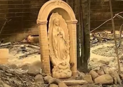 Imagens de santos ficam intactas após incêndios em Los Angeles e são vistas como 'milagre'