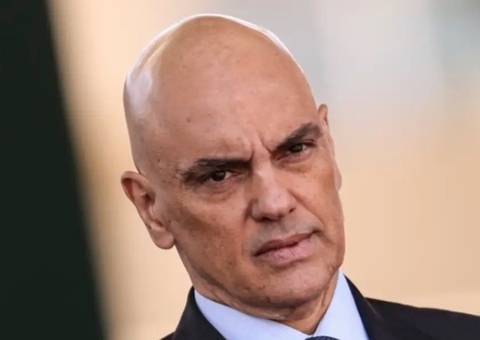 Moraes cita risco de fuga ao rejeitar devolução de passaporte a Bolsonaro