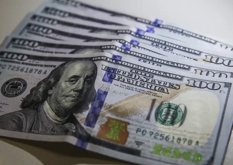 Dólar cai para R$ 6,04 em dia de posse de Trump