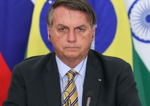 'Acordo todo dia com a sensação da PF na porta', diz Bolsonaro