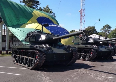 Militares planejam exercício na fronteira com Venezuela em resposta a Maduro