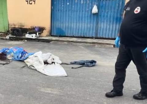 Assassinos retalharam rosto de vítima a terçadadas antes de esquartejá-la no Novo Aleixo