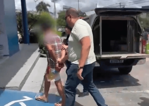 Condenado por atirar no rosto da esposa é preso em Manaus