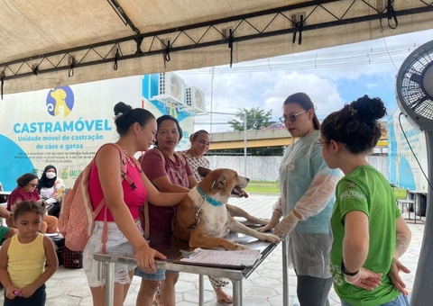 Castramóvel realiza agendamentos solidários para cães e gatos na Zona Norte de Manaus