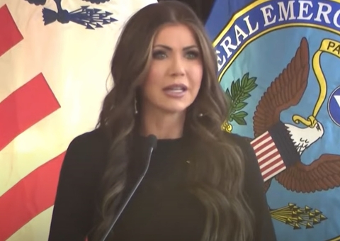 Secretária de Trump chama venezuelanos de 'sacos de lixo'