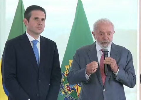 Lula recebe novos presidentes da Câmara e do Senado e prega harmonia entre os poderes