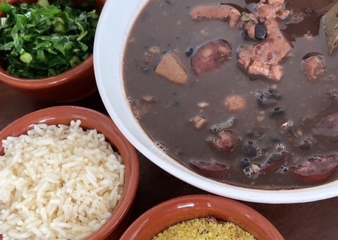 Feijoada Proibida no sábado em Manaus; Tempo de folia 